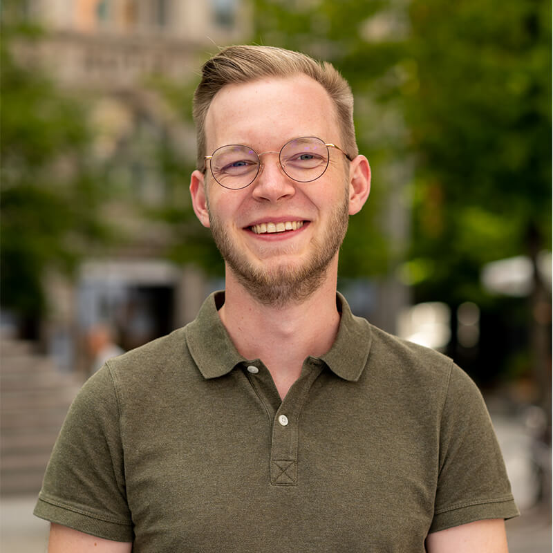 Maximilian Hertstein_Cloud Security Architect, International